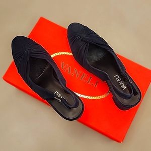 Vaseline daily navy sued shoes size 6M